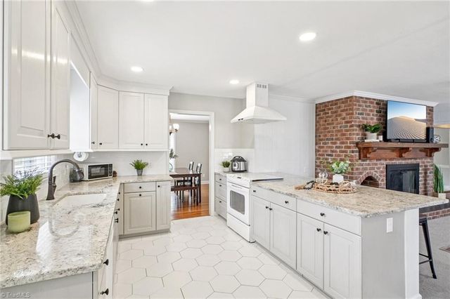 1412 Hobbs Road, Greensboro, NC 27410