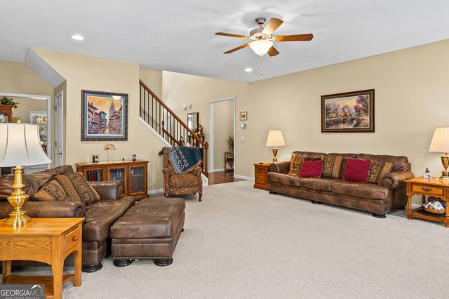 195 Gracie Gardens Court, Newnan, GA 30263