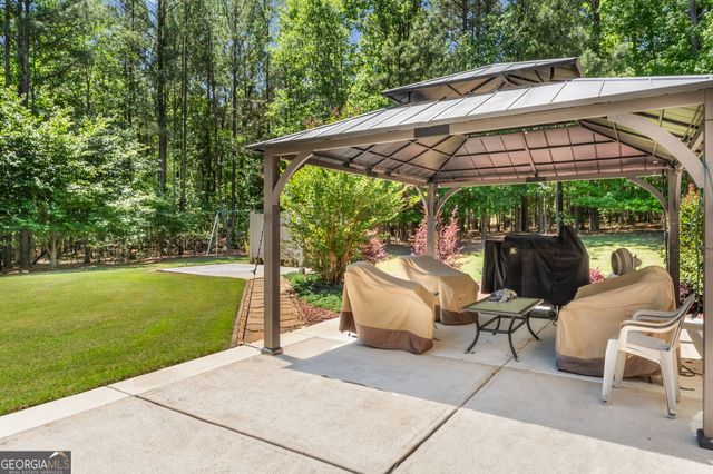 195 Gracie Gardens Court, Newnan, GA 30263