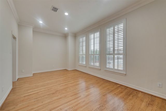 3207 Cole Avenue A, Dallas, TX 75204