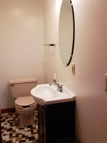 160 Broadway, Hamden, CT 06518