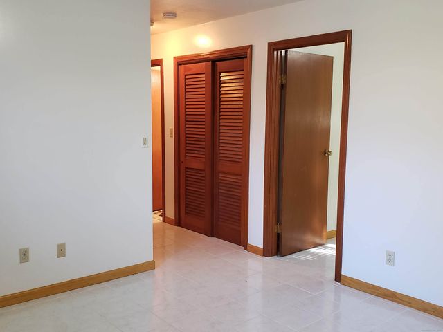 160 Broadway, Hamden, CT 06518