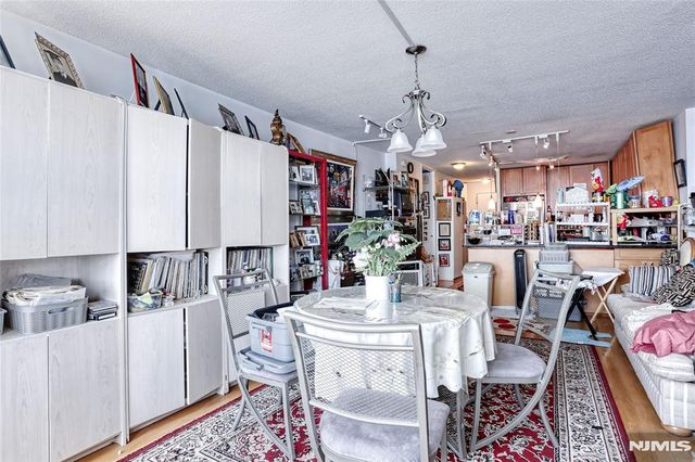 7004 JFK Blvd E Boulevard 20E, Guttenberg, NJ 07093