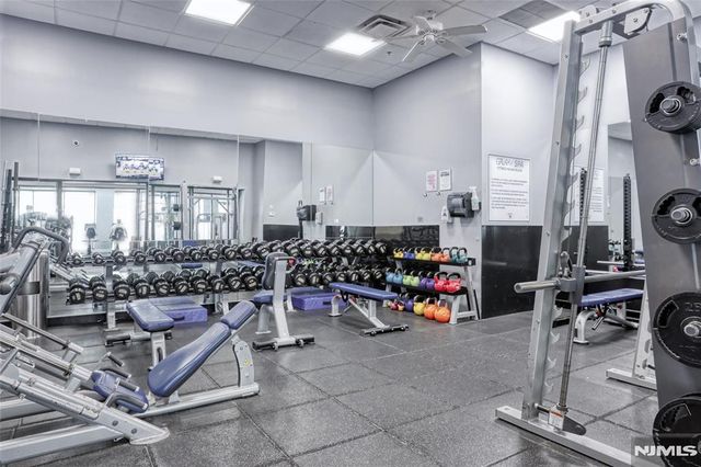 7004 JFK Blvd E Boulevard 20E, Guttenberg, NJ 07093