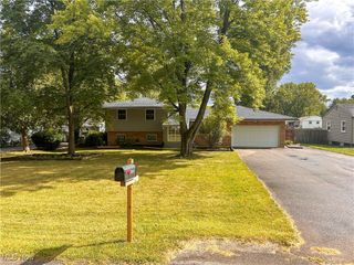 3744 Valacamp Avenue SE, Warren, OH 44484