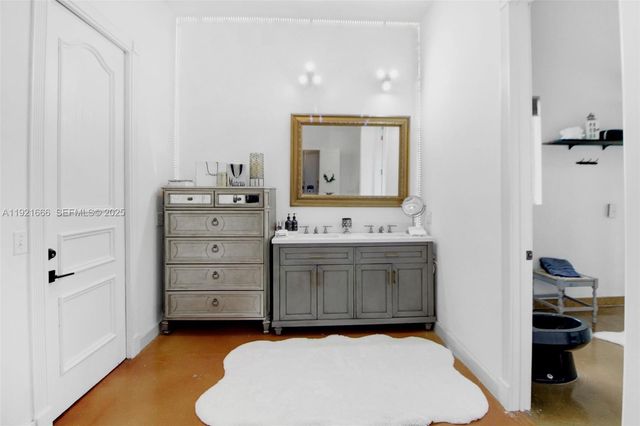 19870 SW 190th St, Miami, FL 33187