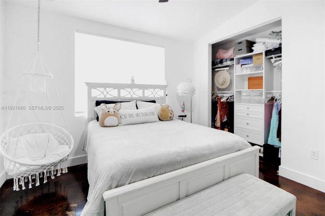 19870 SW 190th St, Miami, FL 33187