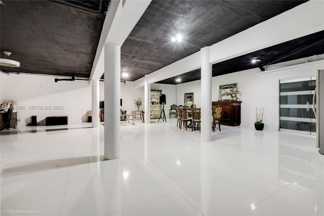 19870 SW 190th St, Miami, FL 33187