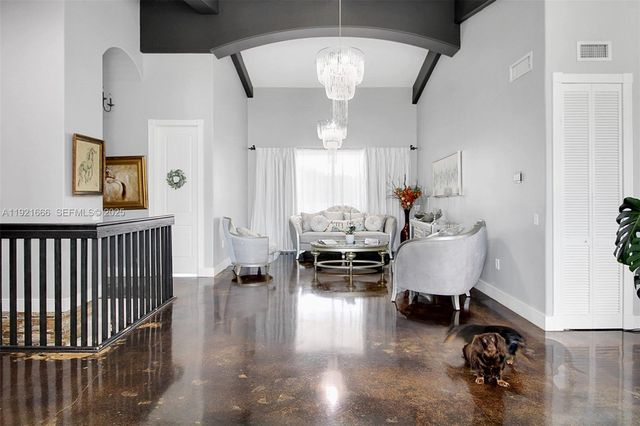 19870 SW 190th St, Miami, FL 33187