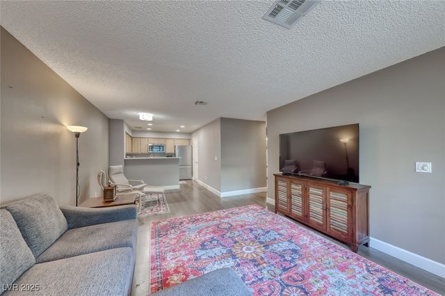 2040 Willowbury Drive A, Las Vegas, NV 89108