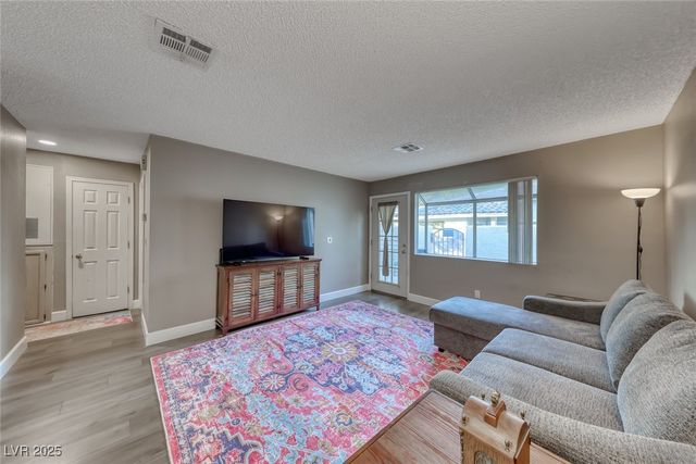 2040 Willowbury Drive A, Las Vegas, NV 89108