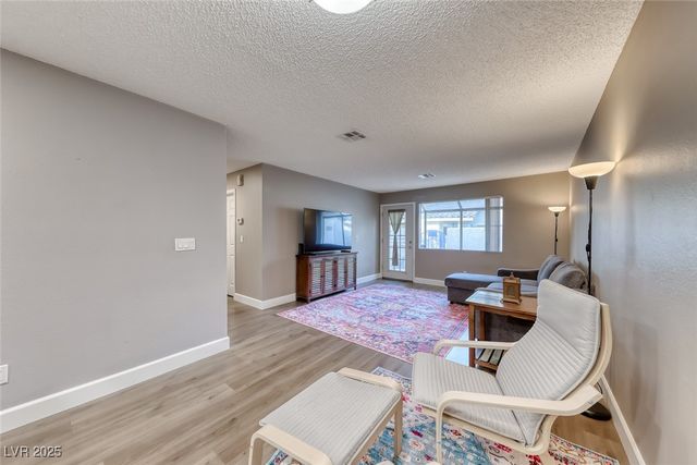 2040 Willowbury Drive A, Las Vegas, NV 89108