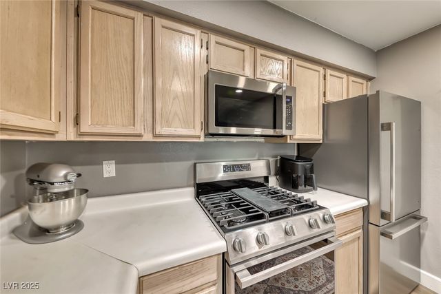 2040 Willowbury Drive A, Las Vegas, NV 89108