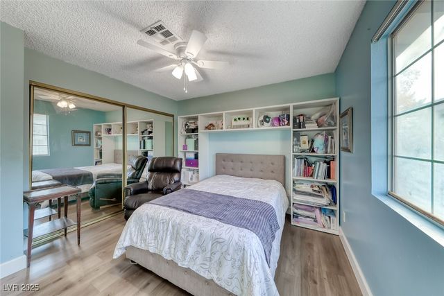 2040 Willowbury Drive A, Las Vegas, NV 89108