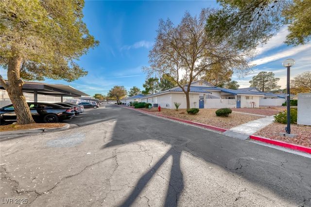 2040 Willowbury Drive A, Las Vegas, NV 89108