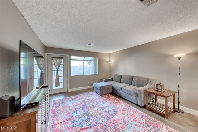 2040 Willowbury Drive A, Las Vegas, NV 89108