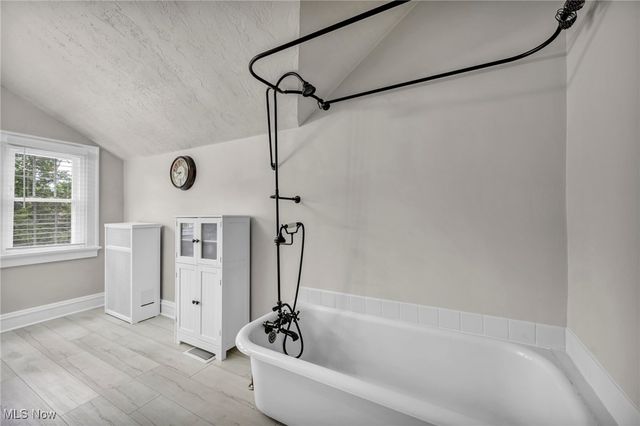 4710 Waldamere Avenue, Willoughby, OH 44094