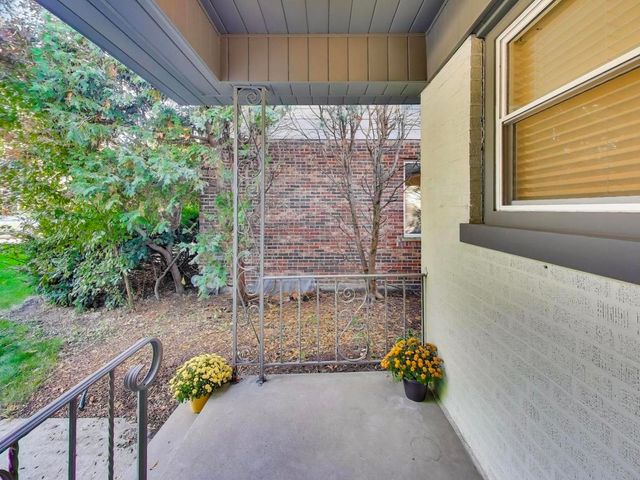 416 Leitch Avenue, La Grange, IL 60525