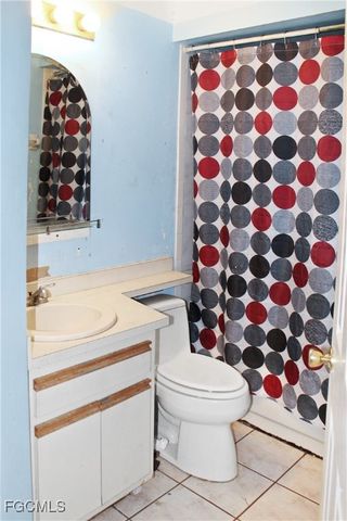 902 Clayton AVE, Lehigh Acres, FL 33972