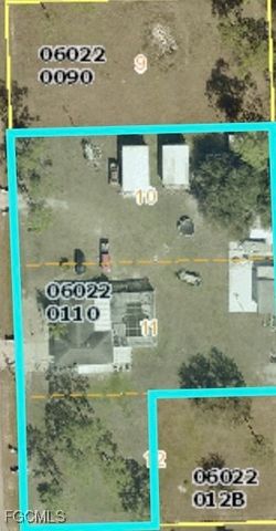 902 Clayton AVE, Lehigh Acres, FL 33972