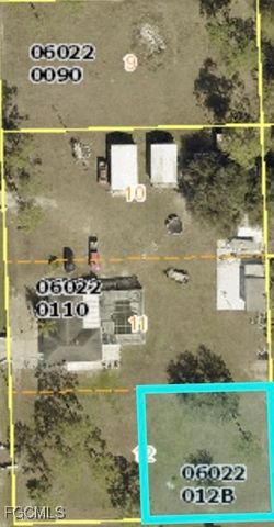 902 Clayton AVE, Lehigh Acres, FL 33972