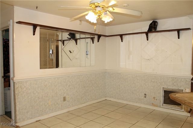 902 Clayton AVE, Lehigh Acres, FL 33972