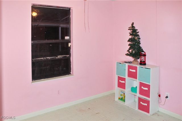 902 Clayton AVE, Lehigh Acres, FL 33972