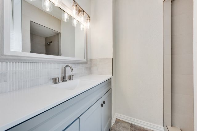 1725 Acosta Street, Grand Prairie, TX 75051