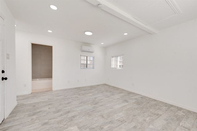 1725 Acosta Street, Grand Prairie, TX 75051