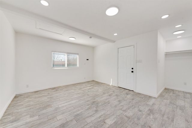 1725 Acosta Street, Grand Prairie, TX 75051