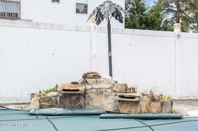 1108 Monmouth Avenue, Toms River, NJ 08757