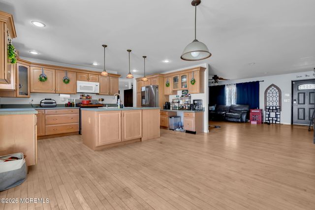 1108 Monmouth Avenue, Toms River, NJ 08757