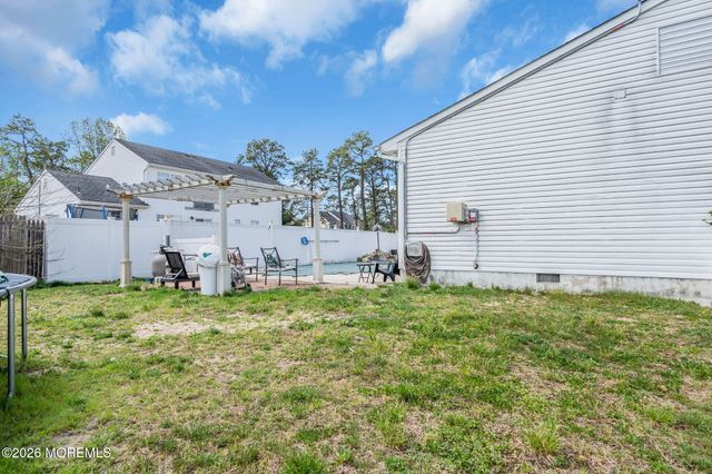 1108 Monmouth Avenue, Toms River, NJ 08757