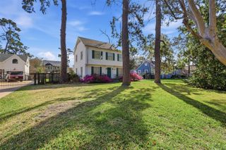 323 W 33rd Street, Houston, TX 77018