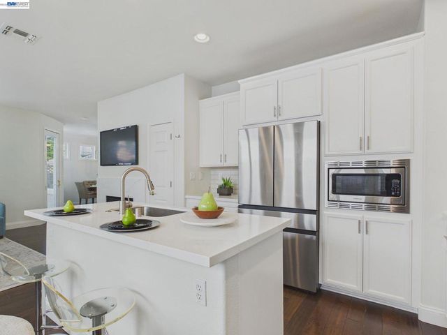 16 Poppy Hills Ln, San Ramon, CA 94583