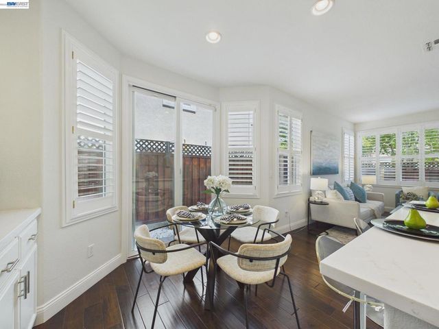 16 Poppy Hills Ln, San Ramon, CA 94583