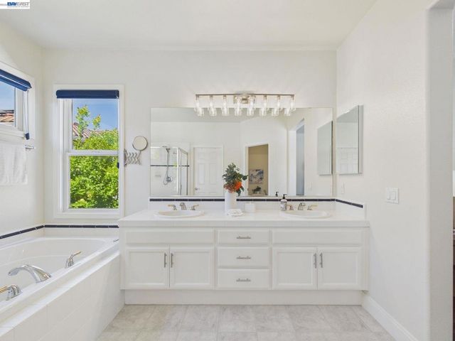 16 Poppy Hills Ln, San Ramon, CA 94583