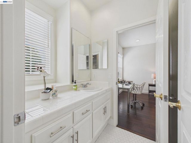 16 Poppy Hills Ln, San Ramon, CA 94583