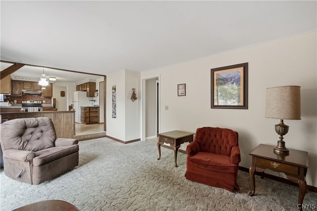 5354 Vineyard Drive, Clay, NY 13041