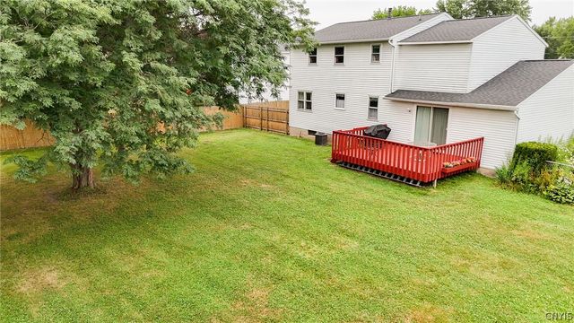 5354 Vineyard Drive, Clay, NY 13041