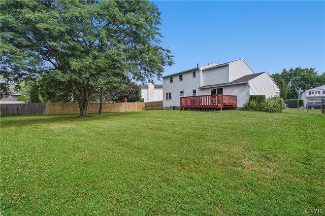 5354 Vineyard Drive, Clay, NY 13041