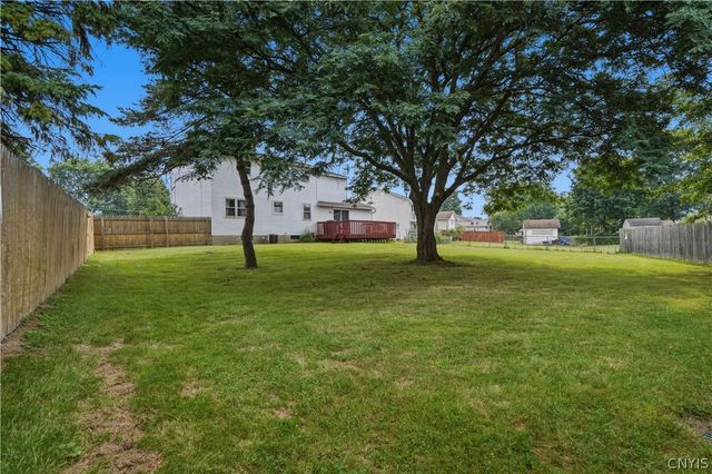 5354 Vineyard Drive, Clay, NY 13041