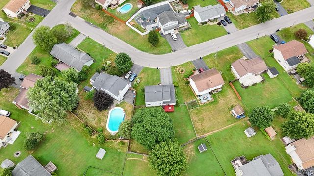 5354 Vineyard Drive, Clay, NY 13041