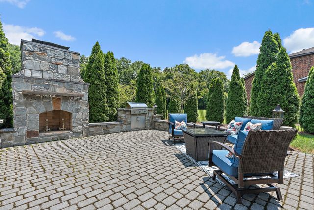 618 Ridgecrest Ln, Lebanon, TN 37087