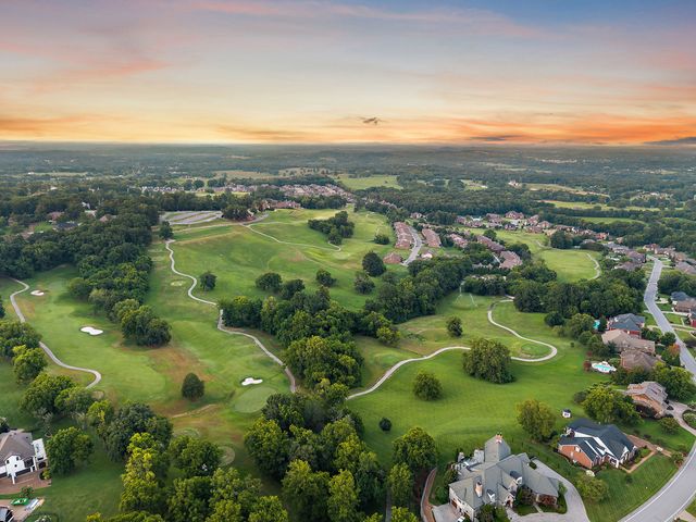 618 Ridgecrest Ln, Lebanon, TN 37087