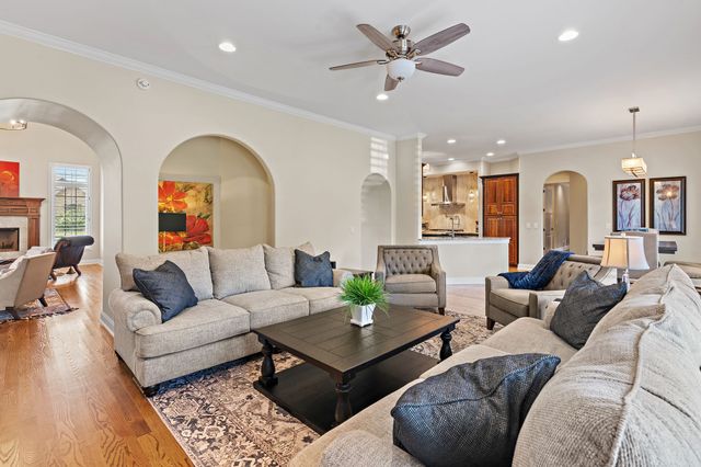 618 Ridgecrest Ln, Lebanon, TN 37087