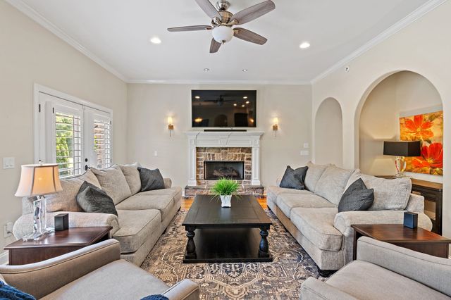 618 Ridgecrest Ln, Lebanon, TN 37087