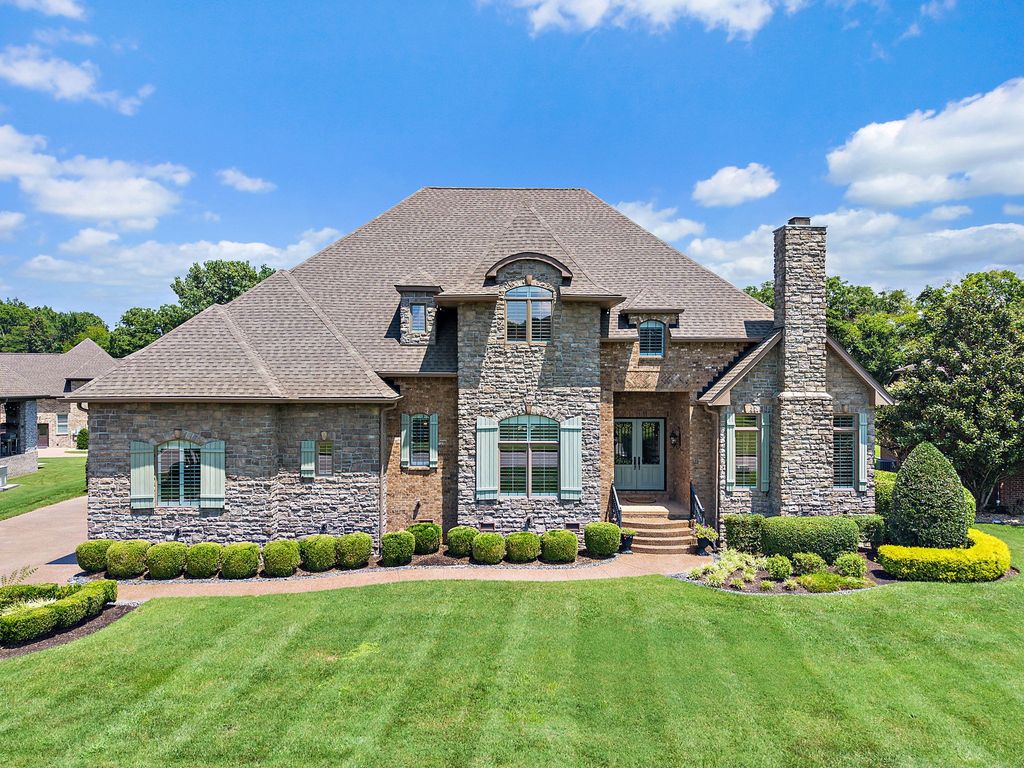 618 Ridgecrest Ln, Lebanon, TN 37087