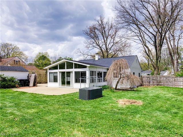 444 Letchworth Drive, Akron, OH 44303