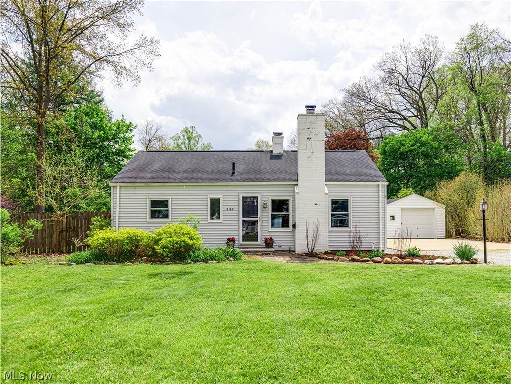 444 Letchworth Drive, Akron, OH 44303